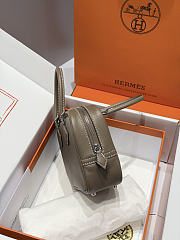 Colestore Hermes Plume Mini bag in Etoupe Swift calfskin  - 5