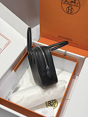 Colestore Hermes Plume Mini bag in Noir Swift calfskin  - 3