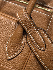 Colestore Hermes Lindy 26 bag in Gold Taurillon Clemence leather 26x18x14cm - 3