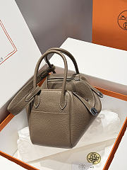 Colestore Hermes Lindy 26 bag in Etoupe Taurillon Clemence leather 26x18x14cm - 3