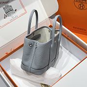 Colestore Hermes Neo Garden 23 bag in Gris Pantin H Viking canvas and Negonda calfskin 23x16x10cm - 4