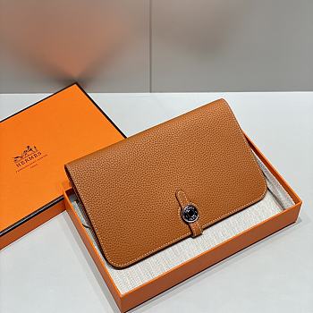 	 Colestore Hermes Dogon Duo wallet in Orange Togo calfskin 20.1x12.5x0.4cm