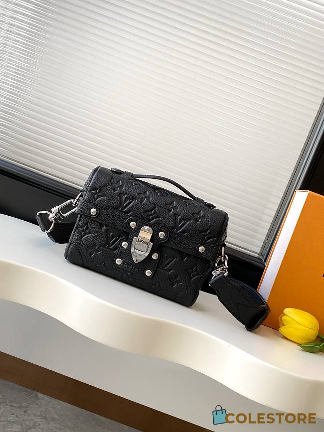 Colestore Louis Vuitton Soul Trunk Ultra Black Taurillon Monogram M13871 19 x 15 x 7 cm - 1
