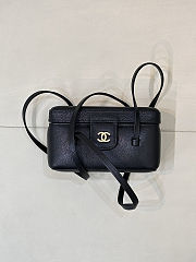 Colestore Chanel Long Vanity with Leather Strap   Grained Shiny Calfskin & Gold-Tone Metal Black  9.5 x 17 x 8cm - 5