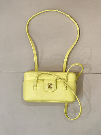 Colestore Chanel Long Vanity with Leather Strap   Grained Shiny Calfskin & Gold-Tone Metal Yellow  9.5 x 17 x 8cm