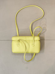 Colestore Chanel Long Vanity with Leather Strap   Grained Shiny Calfskin & Gold-Tone Metal Yellow  9.5 x 17 x 8cm - 3