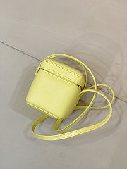 Colestore Chanel Long Vanity with Leather Strap   Grained Shiny Calfskin & Gold-Tone Metal Yellow  9.5 x 17 x 8cm - 2