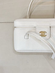 Colestore Chanel Long Vanity with Leather Strap   Grained Shiny Calfskin & Gold-Tone Metal White  9.5 x 17 x 8cm - 5
