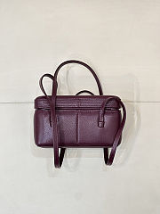 Colestore Chanel Long Vanity with Leather Strap   Grained Shiny Calfskin & Gold-Tone Metal Burgundy  9.5 x 17 x 8cm - 6