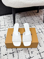 Colestore Louis Vuitton 6 AM Mule White Embroidered fabric - 1