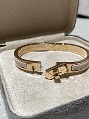 Colestore Hermes Mini Clic Kelly Bracelet Yellow Gold Marron Glacé - 3