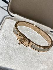 Colestore Hermes Mini Clic Kelly Bracelet Yellow Gold Marron Glacé - 2