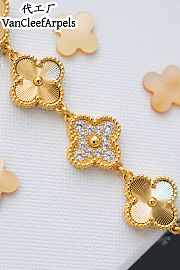 Colestore Van Cleef & Arpels Sweet Alhambra watch Yellow gold, Mother-of-pearl - 4