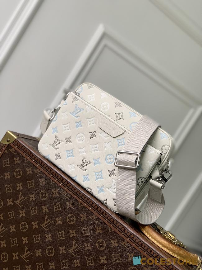 Colestore  Louis Vuitton Trio Messenger Bag Monogram Shadow White 25 x 18.5 x 7 cm - 1