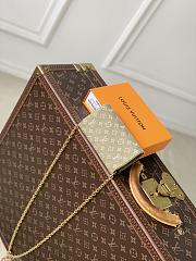 	 Colestore Louis Vuitton Pouch Metis Belt Monogram Green Denim M4622Z 13.5 x 8 cm - 2