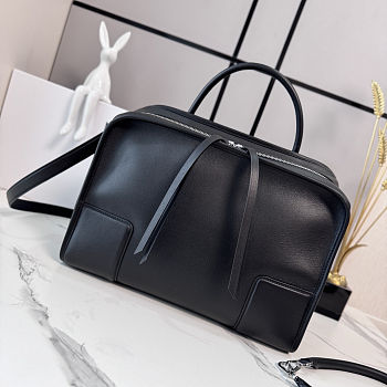 Colestore  Loewe Large Amazona 180 bag in soft calfskin Black 34.5 x 14 x 27 cm