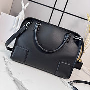 Colestore  Loewe Large Amazona 180 bag in soft calfskin Black 34.5 x 14 x 27 cm - 3