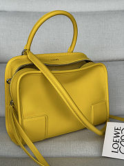 Colestore  Loewe Small Amazona 180 bag in soft calfskin Daisy Yellow 24.5 x 18.5 x 10 cm - 3
