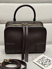 Colestore  Loewe Small Amazona 180 bag in soft calfskin Dark Chestnut 24.5 x 18.5 x 10 cm - 1