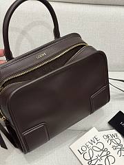 Colestore  Loewe Small Amazona 180 bag in soft calfskin Dark Chestnut 24.5 x 18.5 x 10 cm - 5