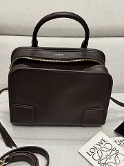 Colestore  Loewe Small Amazona 180 bag in soft calfskin Dark Chestnut 24.5 x 18.5 x 10 cm - 3