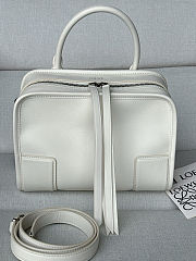	 Colestore Loewe Small Amazona 180 bag in soft calfskin White 24.5 x 18.5 x 10 cm  - 1