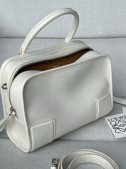	 Colestore Loewe Small Amazona 180 bag in soft calfskin White 24.5 x 18.5 x 10 cm  - 3