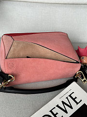 Colestore Loewe Puzzle 10 FW15 Runway re-edition in calfskin suede Pecan/Parrot Pink 24x16x10cm - 4