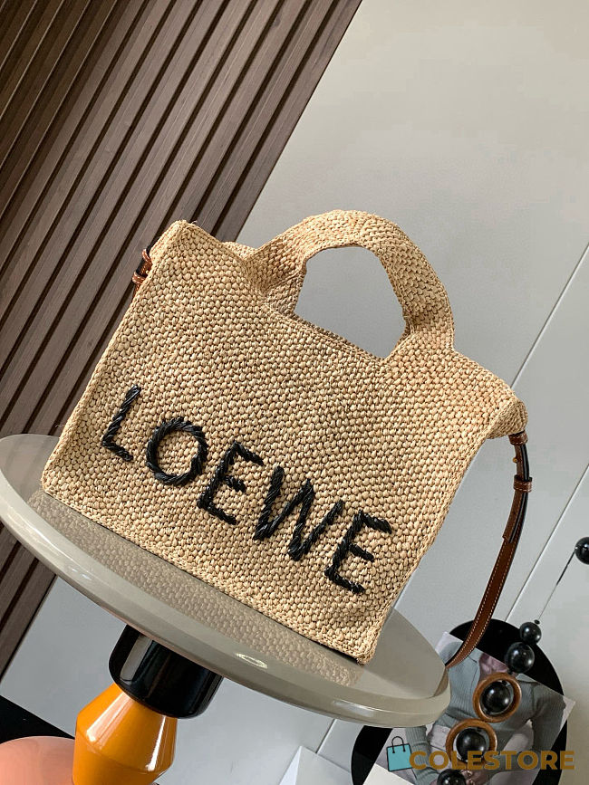 Colestore  Loewe Medium LOEWE Font tote in raffia Beige 30x15x25.5cm - 1