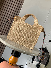 Colestore  Loewe Medium LOEWE Font tote in raffia Beige 30x15x25.5cm - 2