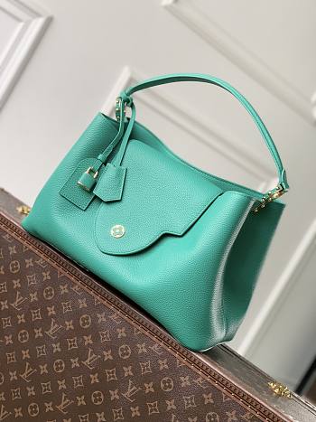 Colestore Louis Vuitton Capucines MM Taurillon Leather Vert d'Eau 37.5 x 15.5 x 24cm