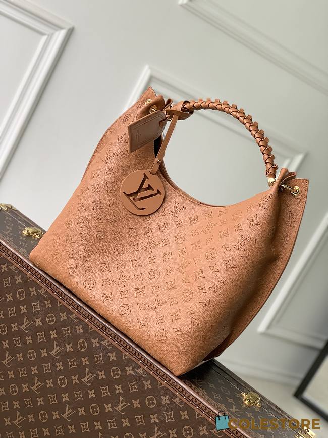 Colestore  Louis Vuitton Carmel Mahina Leather Cognac 35 x 40 x 17 cm - 1