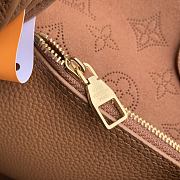Colestore  Louis Vuitton Carmel Mahina Leather Cognac 35 x 40 x 17 cm - 4