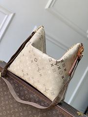 Colestore  Louis Vuitton Vagabond Hobo Monogram Sand Beige 41 x 32 x 11 cm - 3