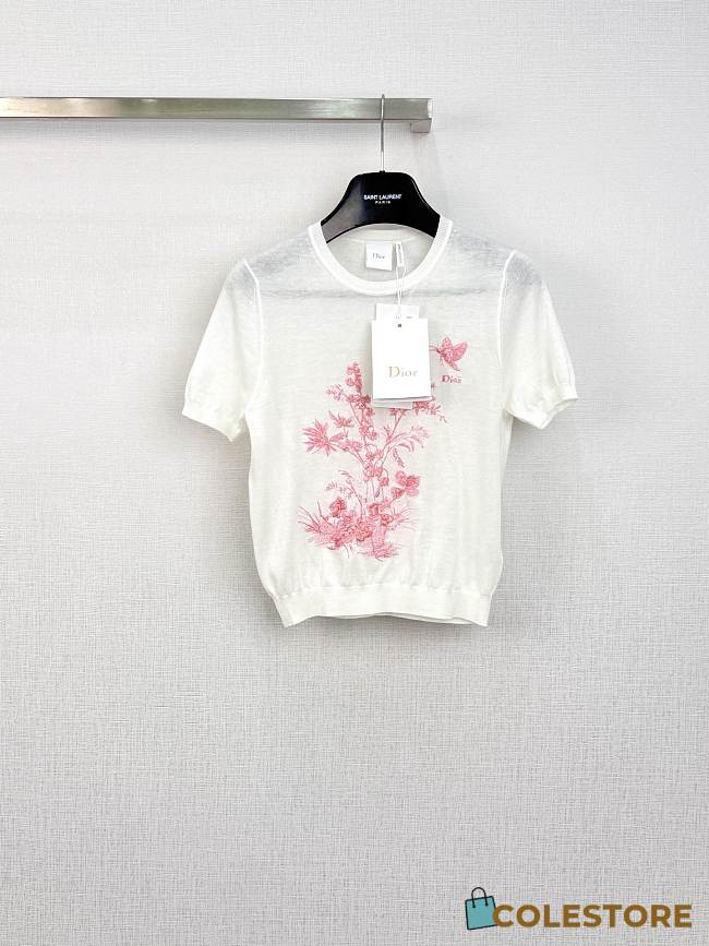 Colestore Dior Dioriviera Embroidered Short-Sleeved Sweater White Virgin Wool and Silk Knit with Pink Toile de Jouy Floral Garden Motif - 1