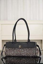 Colestore Chanel Small Urban Essential East West Shopping Bag 30.5x15x11.5cm - 1