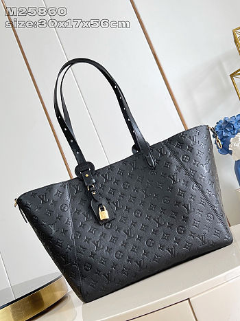 	 Colestore Louis Vuitton All In One MM Black 30.5 x 17 x 56.5cm