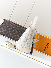 Colestore  Louis Vuitton All In BB Monogram Empreinte Leather Quartz Couture 16 x 18 x 12 cm - 5