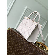 Colestore  Louis Vuitton Onthego PM Monogram Empreinte Leather Light Bliss Couture 25 x 19 x 11.5 cm - 2