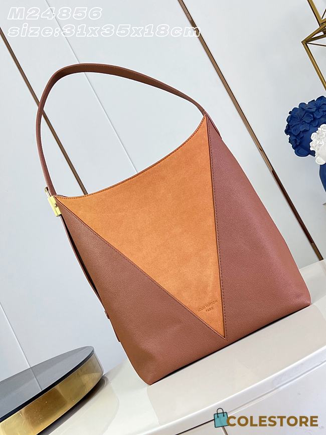 Colestore  Louis Vuitton Flight Mode Low Key Hobo MM Cognac 31 x 35 x 18 cm - 1