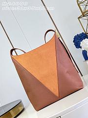 Colestore  Louis Vuitton Flight Mode Low Key Hobo MM Cognac 31 x 35 x 18 cm - 6