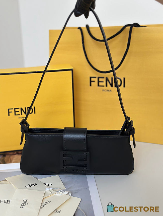 Colestore Fendi Baby B. Black leather mini-bag  24x3.5x10cm - 1
