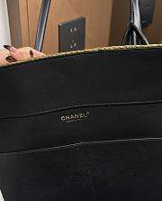 Colestore THE CHANEL COCO BEACH 2026 COLLECTION   MAXI SHOPPING BAG   Braided raffia & calfskin  Khaki, white & brown - 6