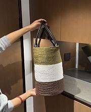 Colestore THE CHANEL COCO BEACH 2026 COLLECTION   MAXI SHOPPING BAG   Braided raffia & calfskin  Khaki, white & brown - 5