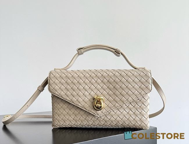 Colestore  Bottega Veneta Women's Knot Lock in Ecru 25×16×5.5cm - 1