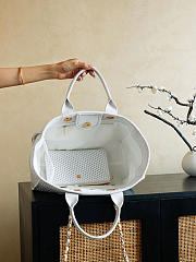 Colestore Chanel Large Shopping Bag   Braided Straw, Suede Calfskin & Gold-Tone Metal  White 38cm - 4