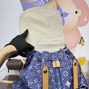 Colestore  Louis Vuitton Christopher MM Monogram Heritage Blue Monogram Flowers Denim 38 x 44 x 12.5 cm - 4