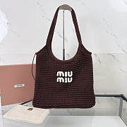 Colestore Miu Miu Ivy raffia-effect woven tote bag Chalk Cocoa/Chalk White 35 x 40 cm - 1