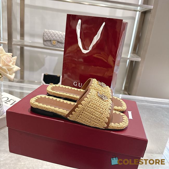 Colestore  Gucci Double G Slide Sandals in Raffia Crochet - 1