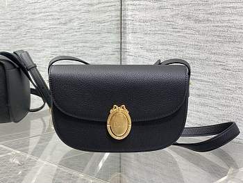 Colestore Dior Medium Dior Médaillon Flap Bag Black Grained Calfskin 23 x 16 x 6.5 cm